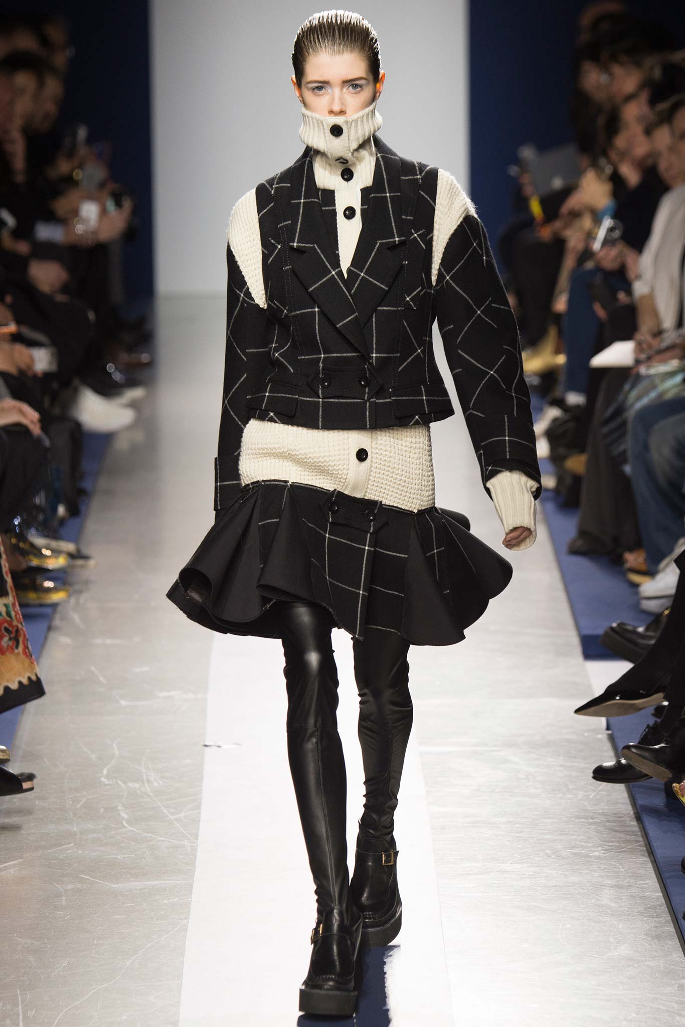 Look 20 of 41