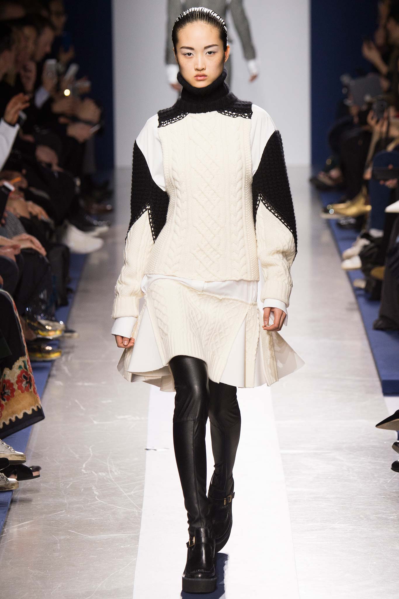 Look 31 of 41