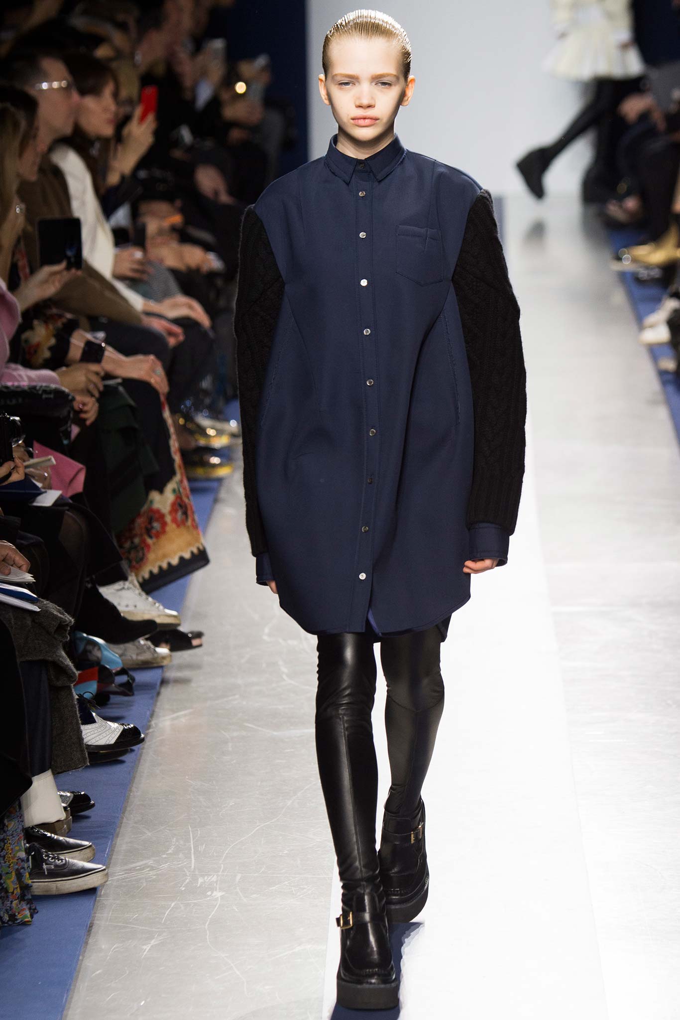 Look 34 of 41