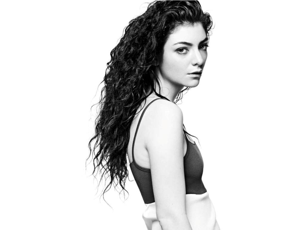 New side of Lorde in Disclosure’s “Magnet” Video