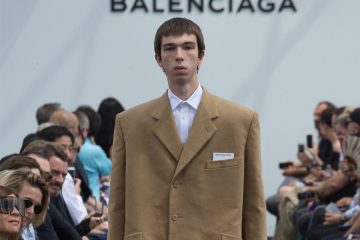 Balenciaga Spring 2017 Menswear